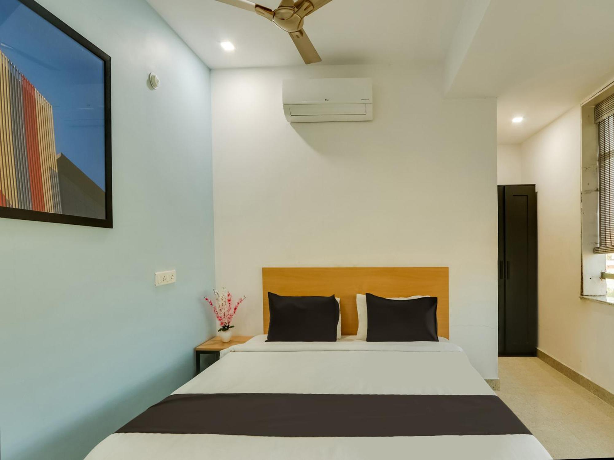 Super Townhouse Qualia Prime Hotel Near Nexus Mall Χιντεραμπάντ Εξωτερικό φωτογραφία