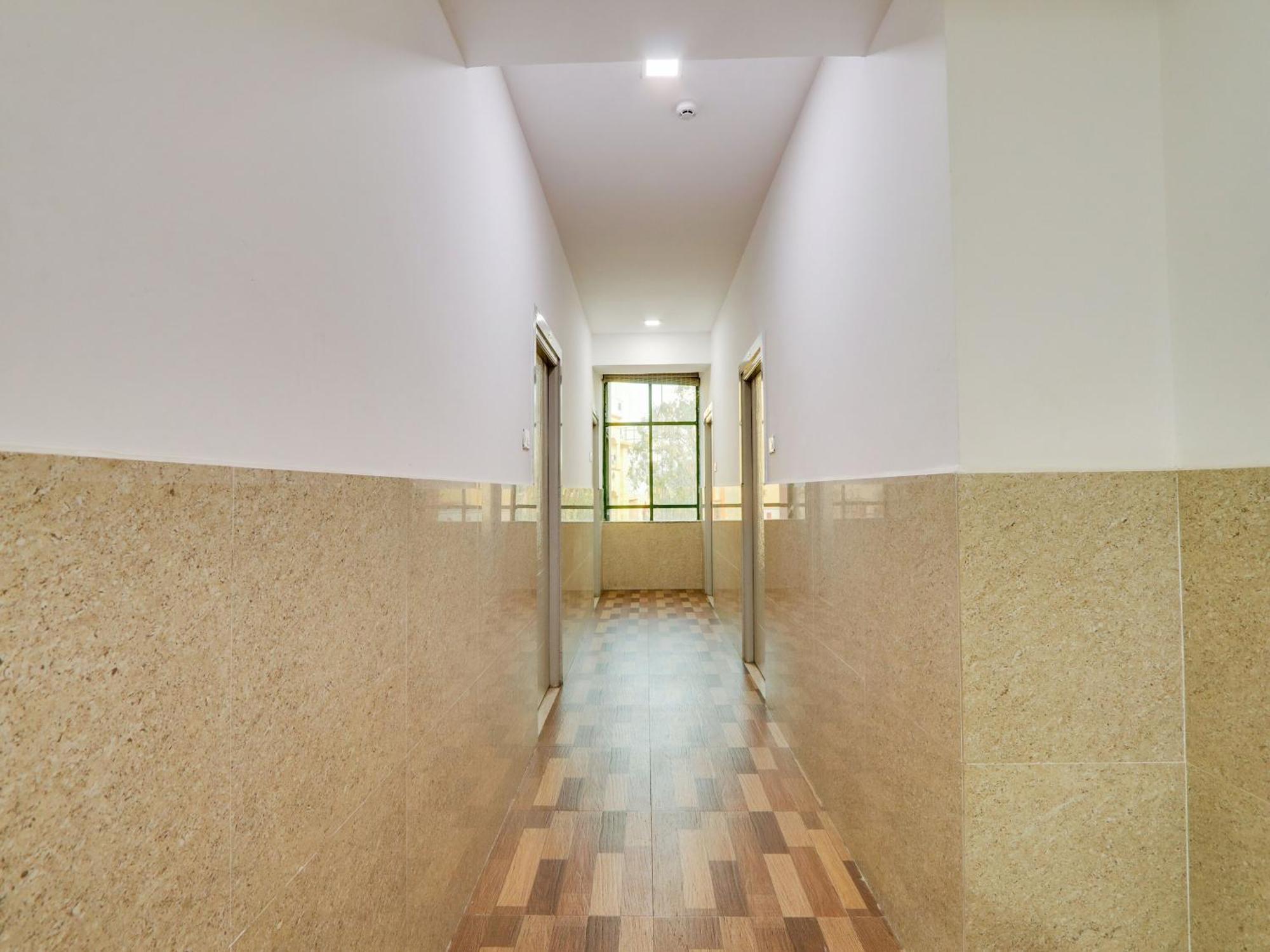 Super Townhouse Qualia Prime Hotel Near Nexus Mall Χιντεραμπάντ Εξωτερικό φωτογραφία