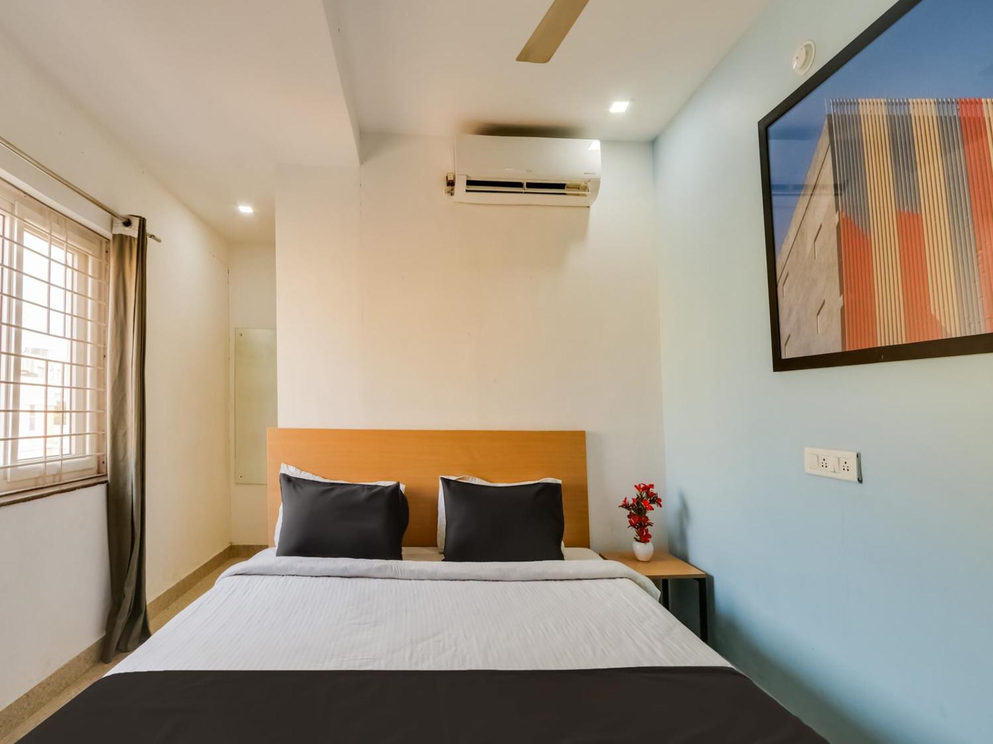 Super Townhouse Qualia Prime Hotel Near Nexus Mall Χιντεραμπάντ Εξωτερικό φωτογραφία