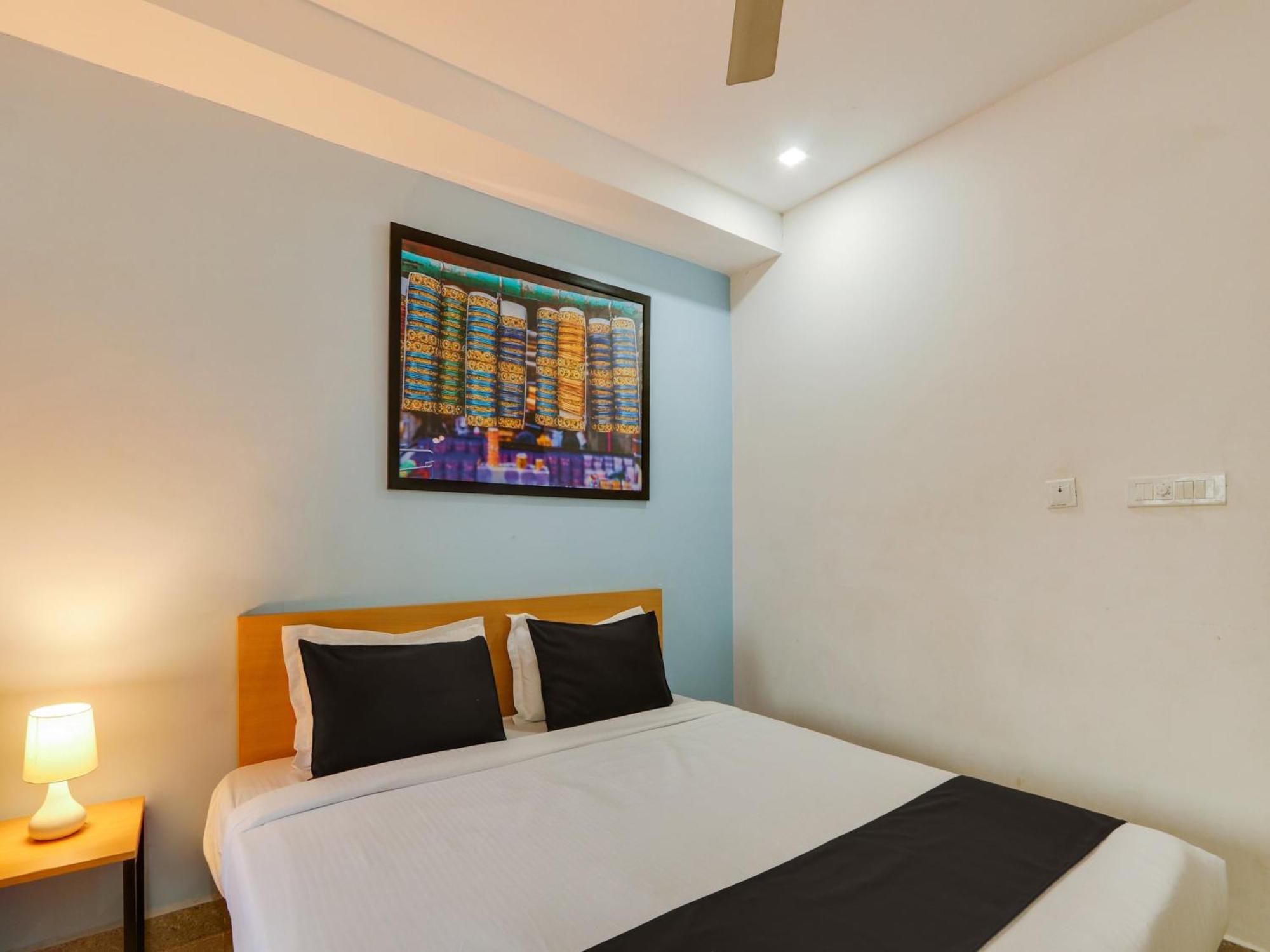 Super Townhouse Qualia Prime Hotel Near Nexus Mall Χιντεραμπάντ Εξωτερικό φωτογραφία